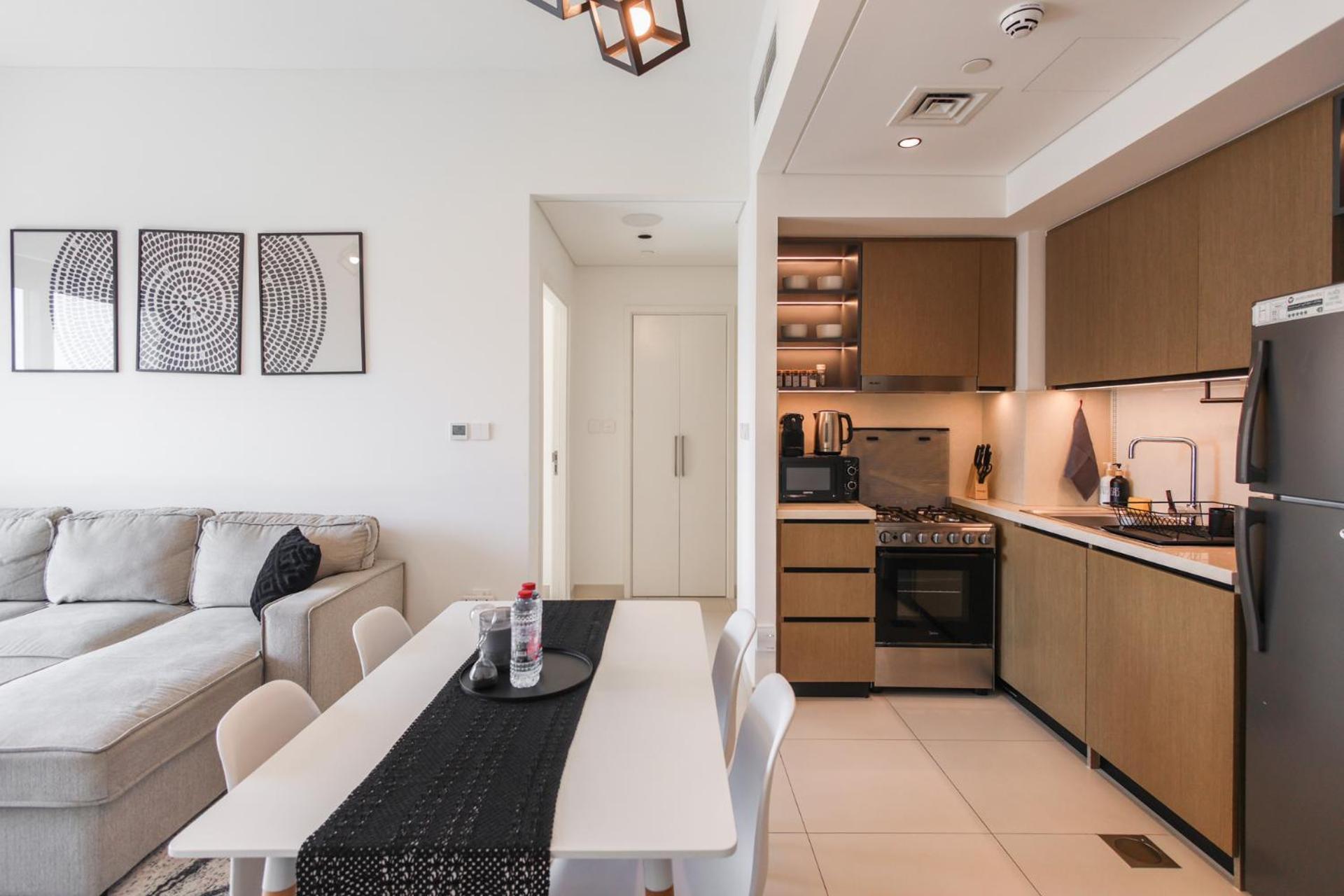 Sea & Views - Burj Crown - 5 Min Walk To Mall Apartment *